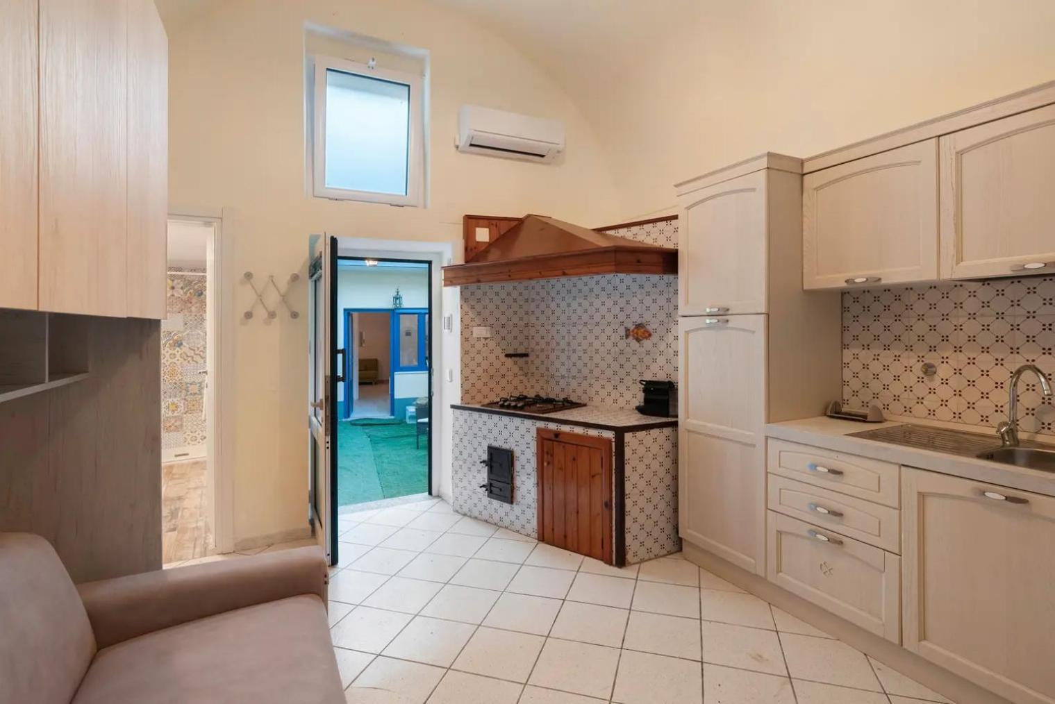 Casa Vacanze - Villa Ida Apartments Вико-Экуенсе Экстерьер фото
