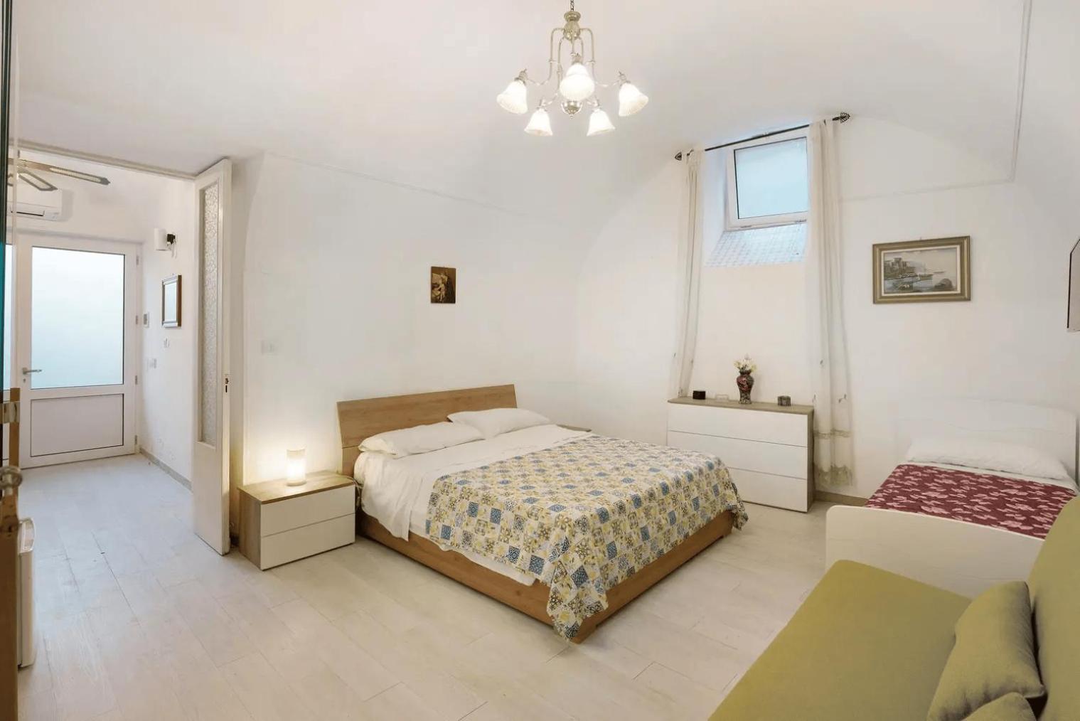 Casa Vacanze - Villa Ida Apartments Вико-Экуенсе Экстерьер фото
